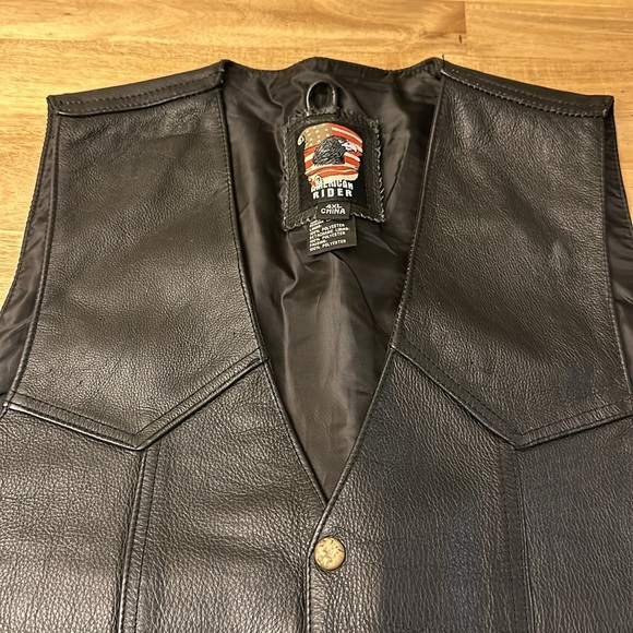 AMERICAN RIDER ⭐️ leather vest - Picture 3 of 10